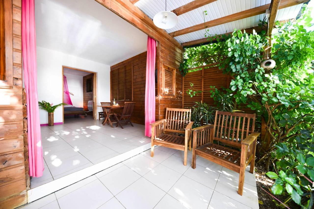 Appartement Vue Mer: Confort et Piscine à Pointe Noire Exterior photo