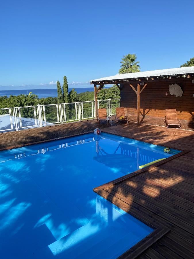 Appartement Vue Mer: Confort et Piscine à Pointe Noire Exterior photo